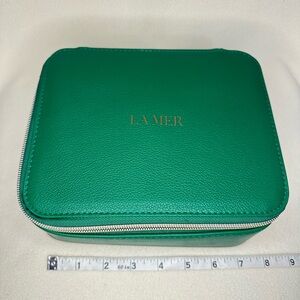 New La Mer Cosmetic Case Dark Green